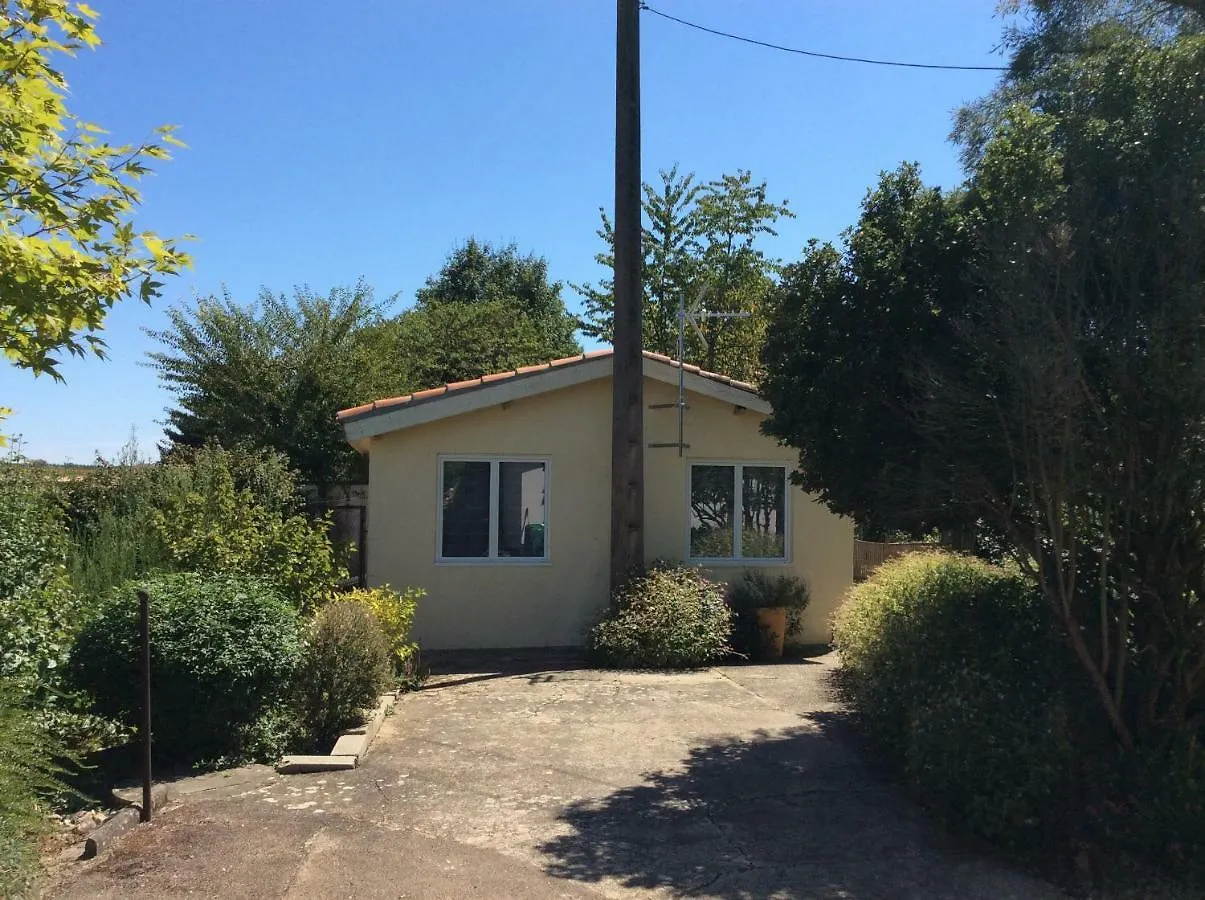 Gite De Cerisier Saint-Nicolas-de-la-Grave Holiday home